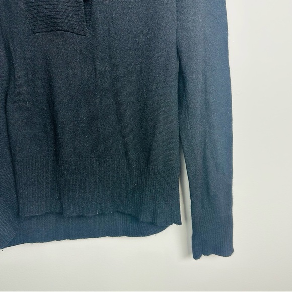J. Crew Factory Women's Black V-Neck Wool Cashmere Sweater Size Medium - Picture 4 of 8